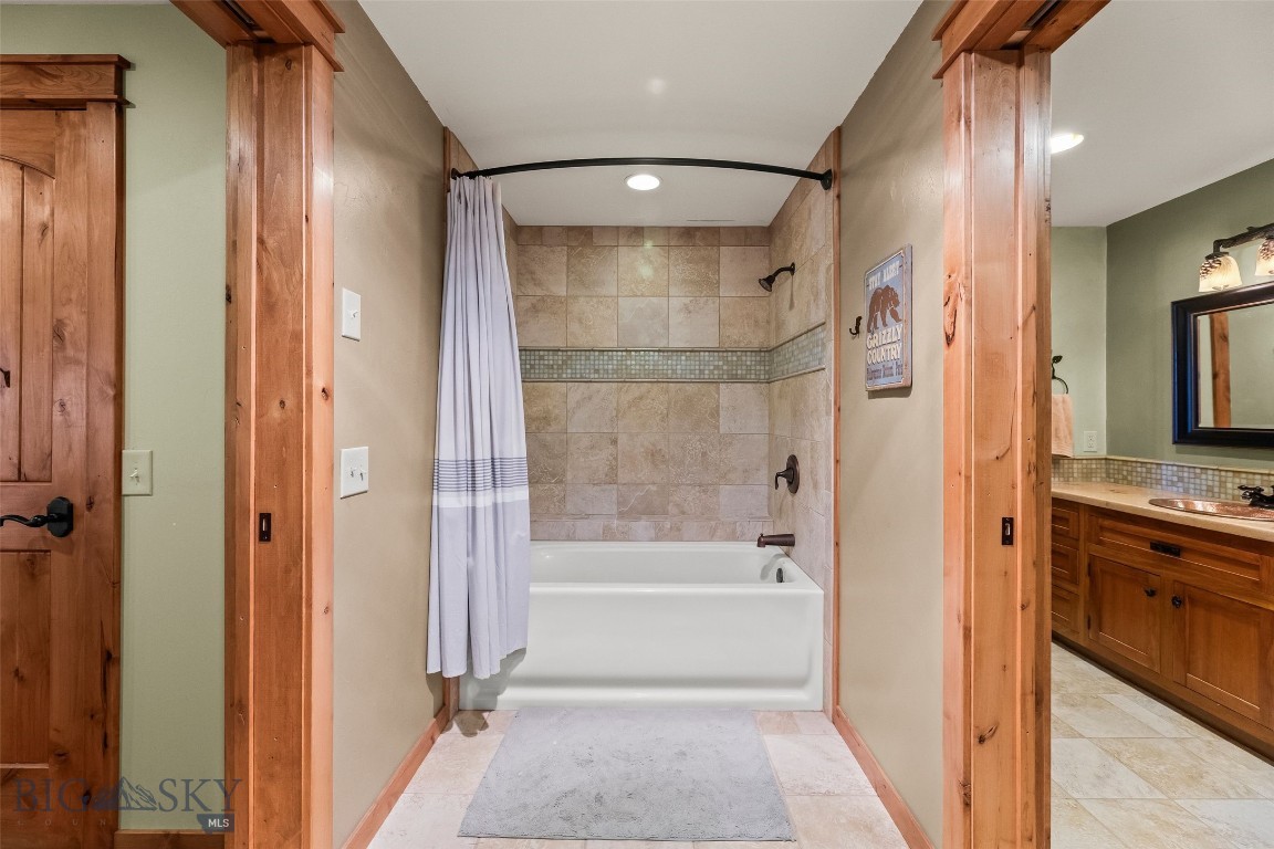 Shining Mountain Unit II - Residential