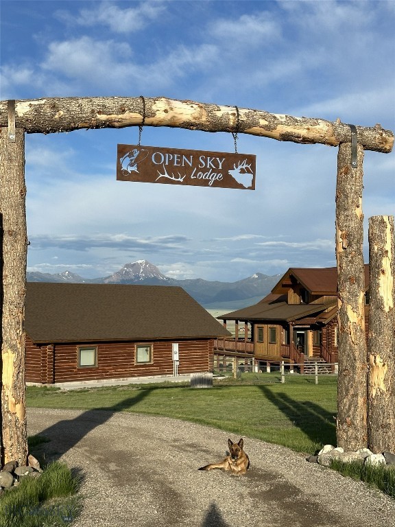 Shining Mountain Unit II - Residential