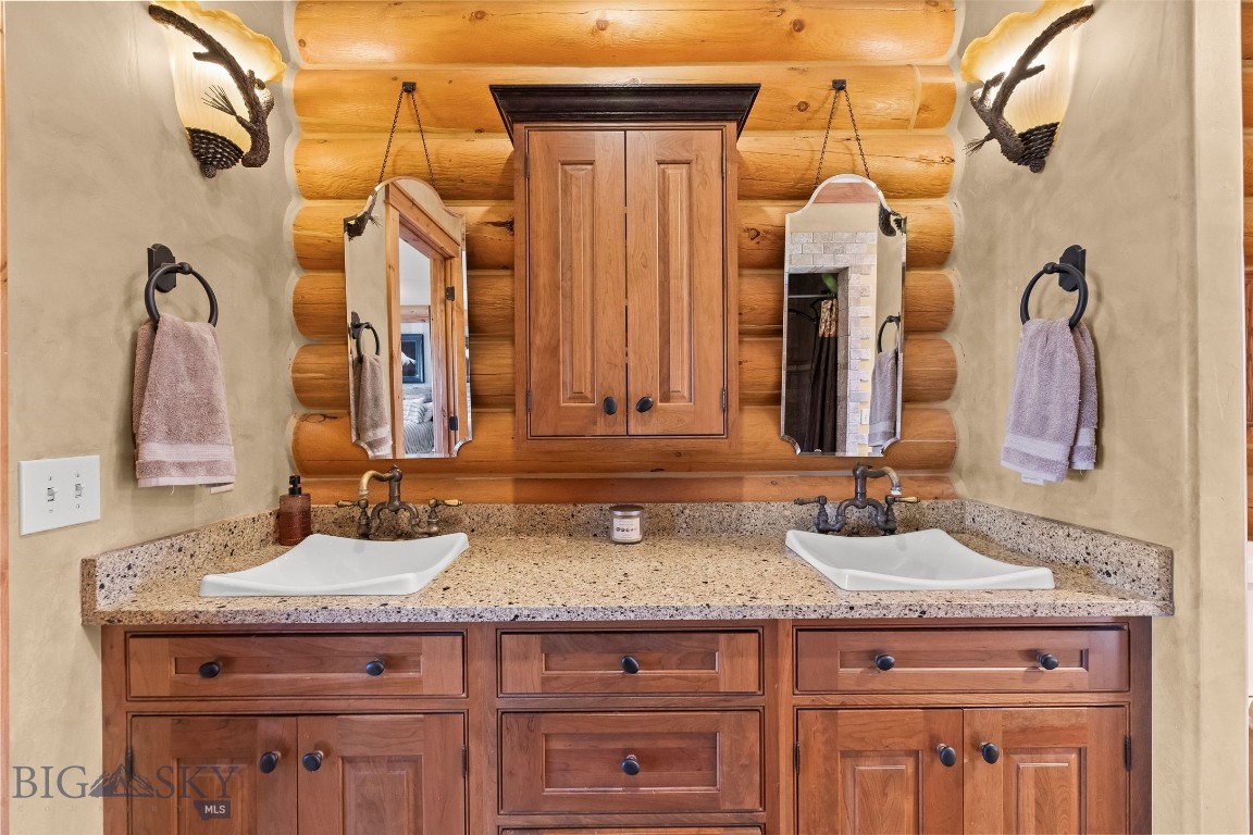Shining Mountain Unit II - Residential