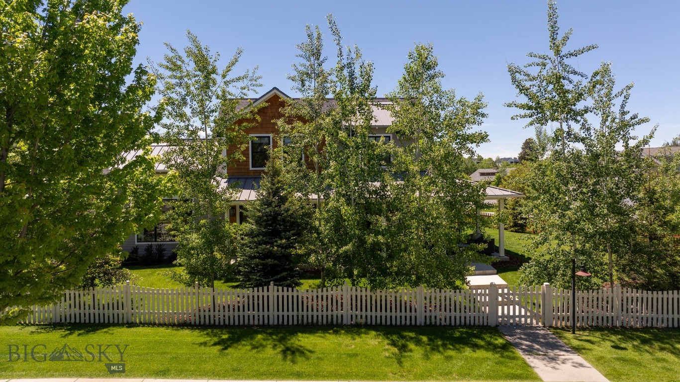 West Meadow - Residential