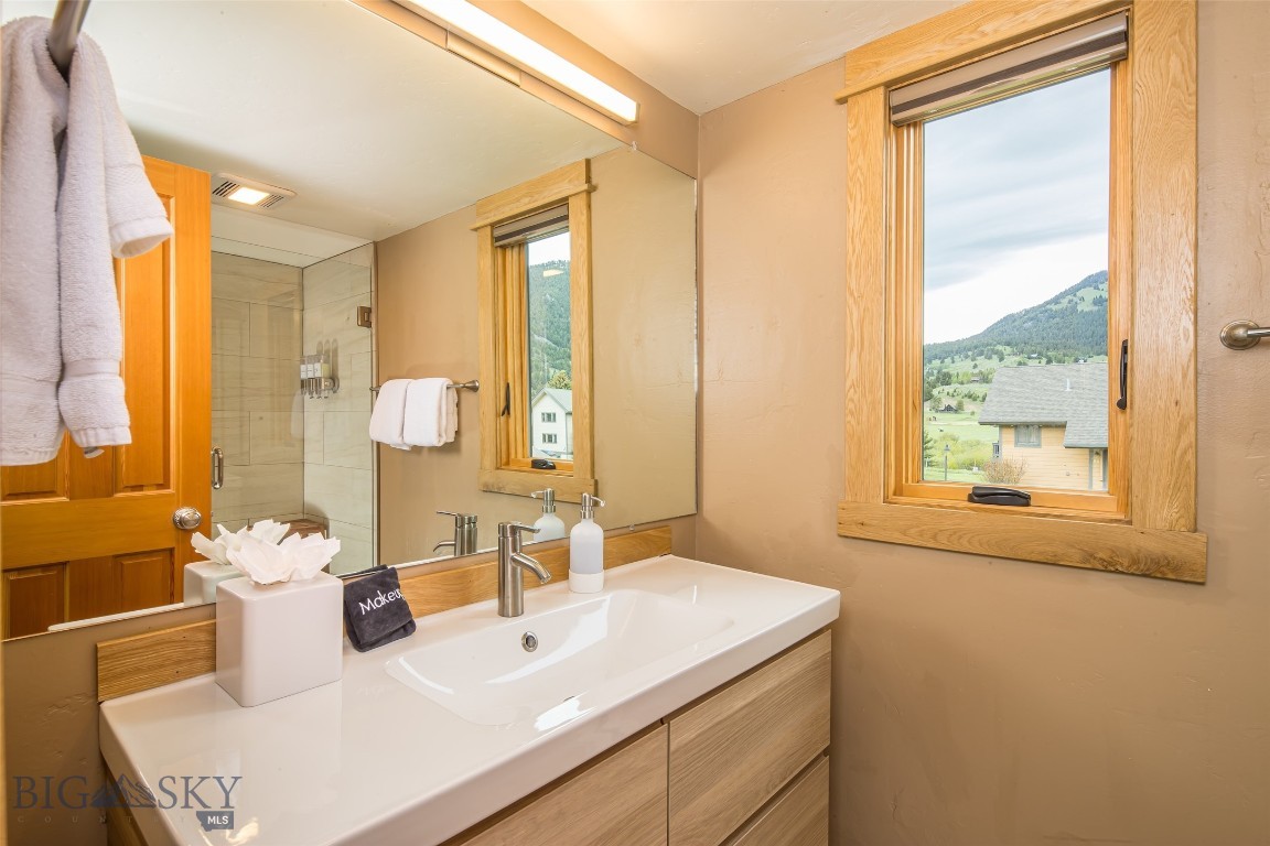Silverbow Condo - Residential