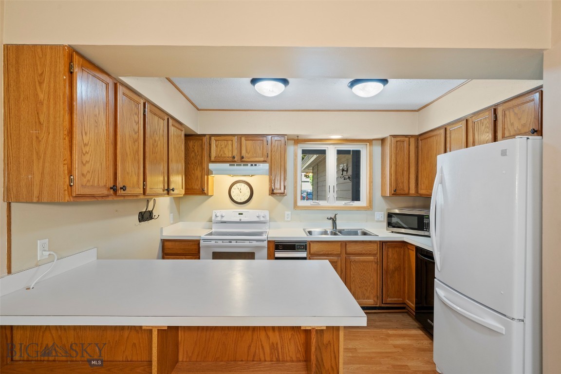 Wildwood Condos - Residential