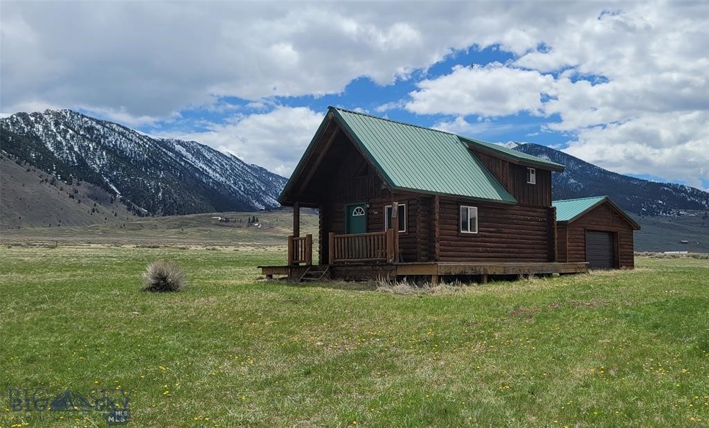 Sportsmans Paradise - Residential