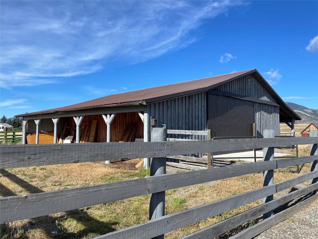 Paradise Valley Estates - Residential