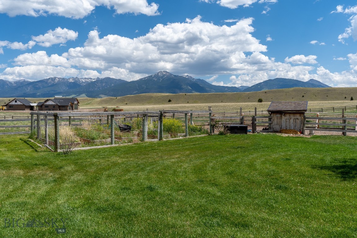 Paradise Valley Estates - Residential
