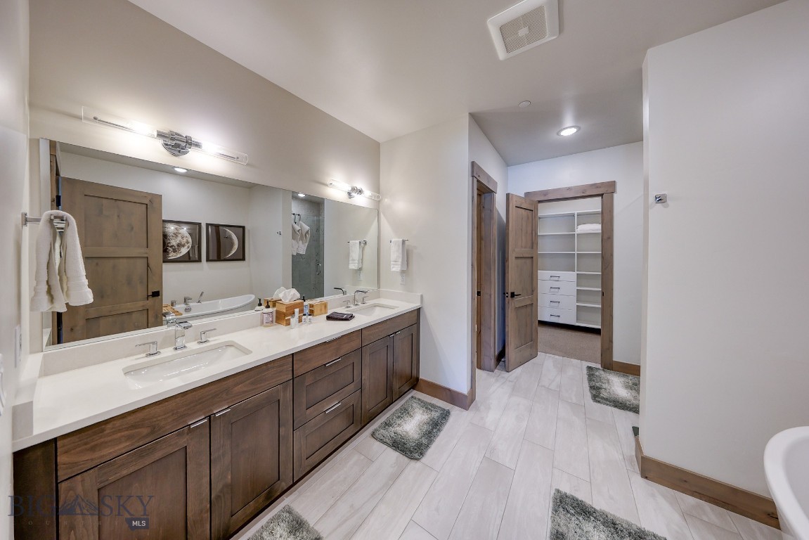 Mountain Lake Condos - Residential