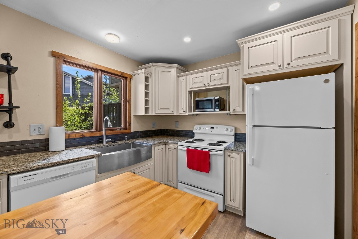 Bridgeview Condo - Residential