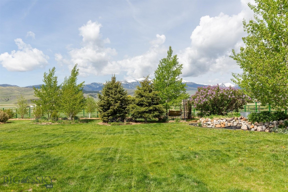 Shining Mountain West - Residential