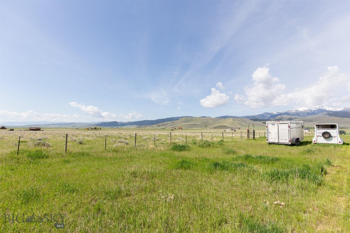 Shining Mountain West - Residential