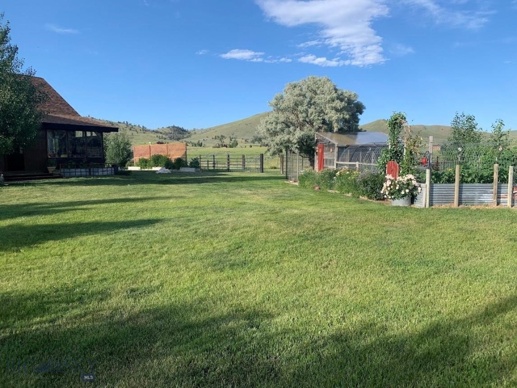 Shining Mountain West - Residential
