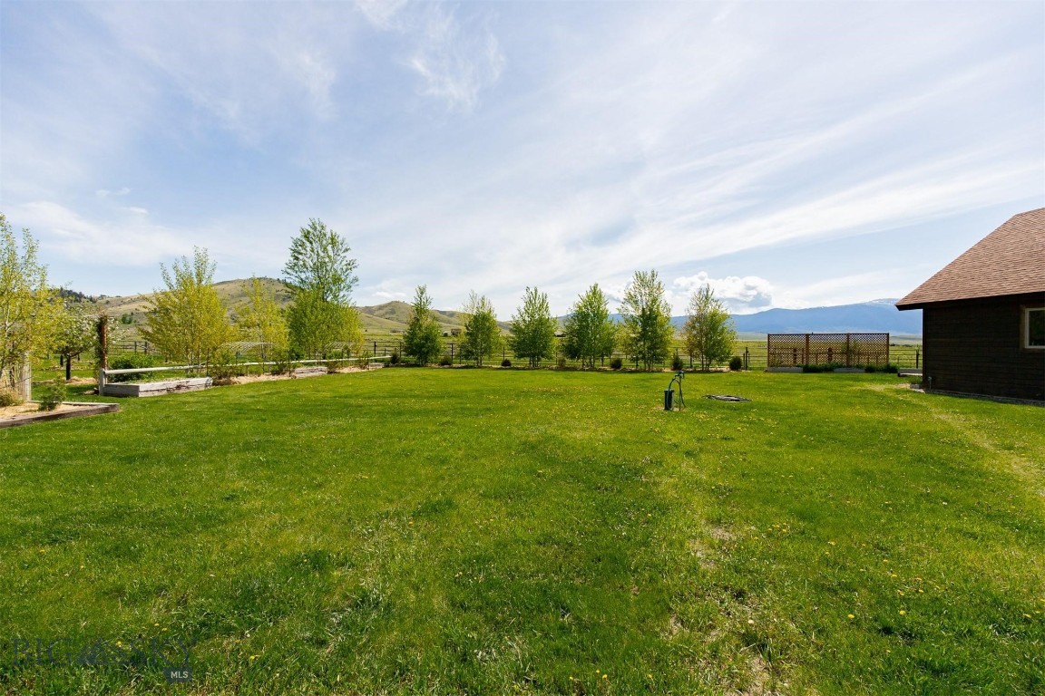 Shining Mountain West - Residential