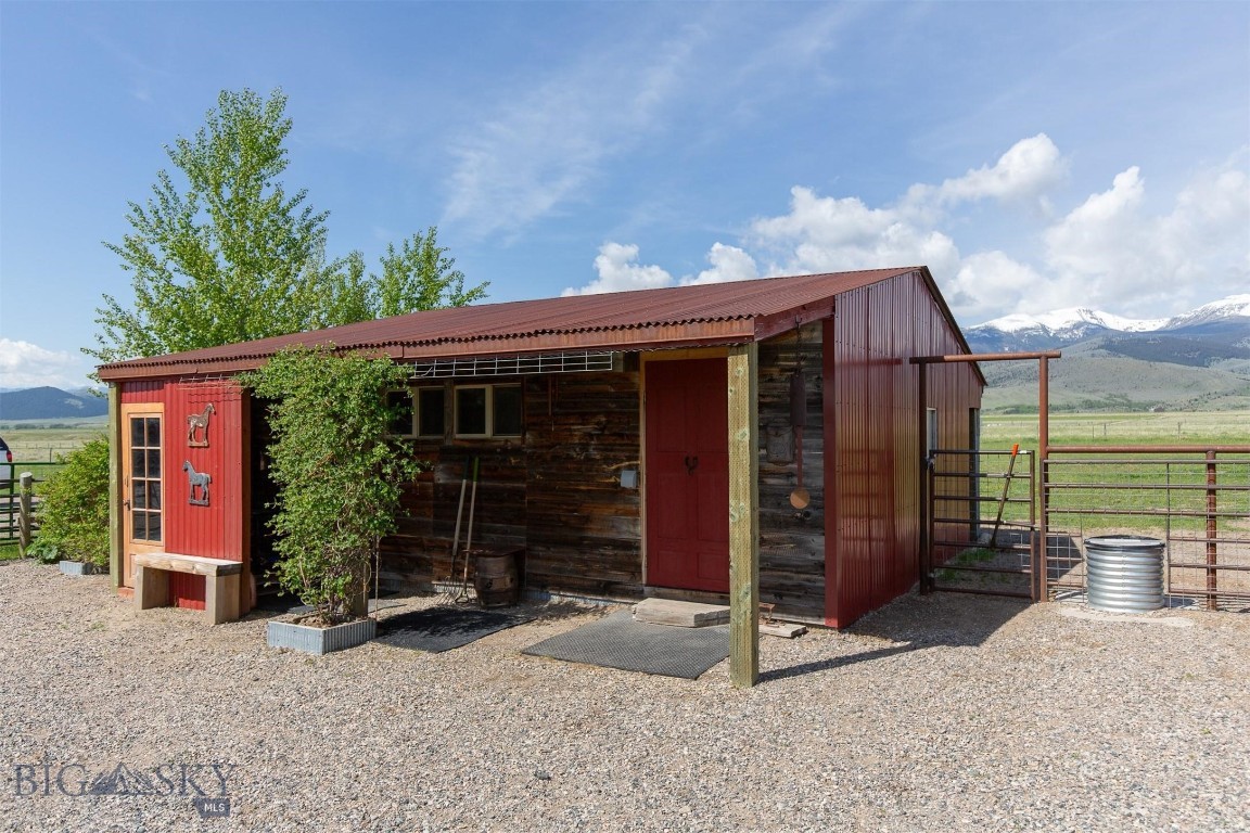 Shining Mountain West - Residential