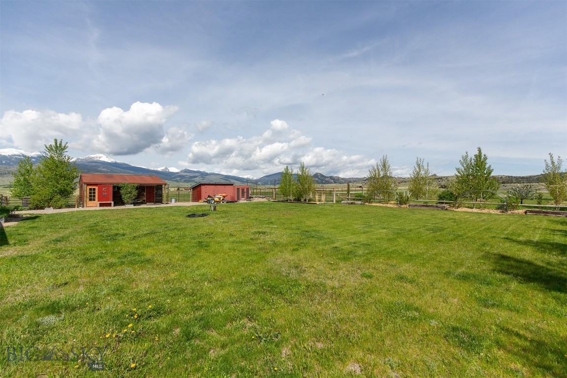 Shining Mountain West - Residential
