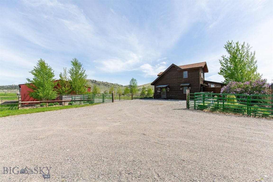 Shining Mountain West - Residential