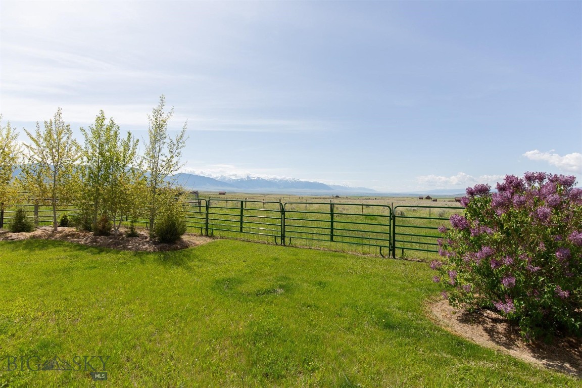 Shining Mountain West - Residential
