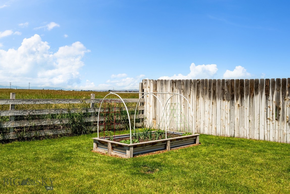 Meadowlark Ranch - Residential