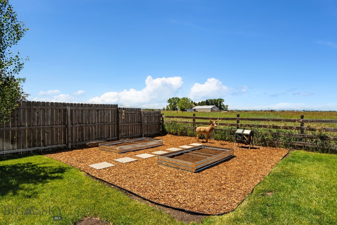 Meadowlark Ranch - Residential