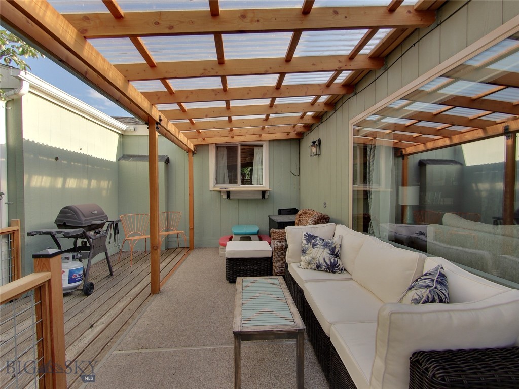 Bigelow - Commercial Sale