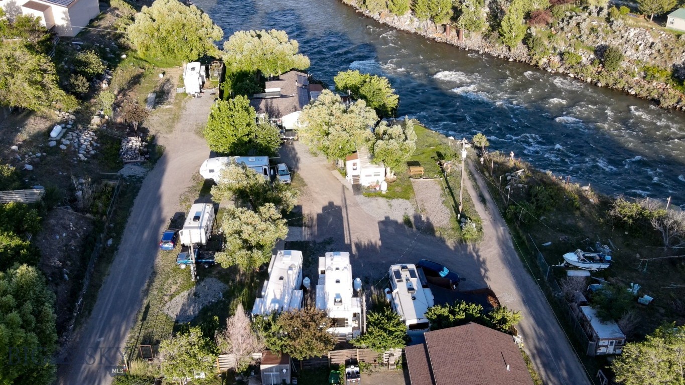 Bigelow - Commercial Sale