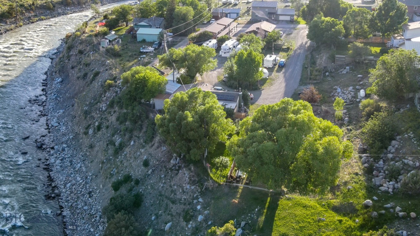Bigelow - Commercial Sale