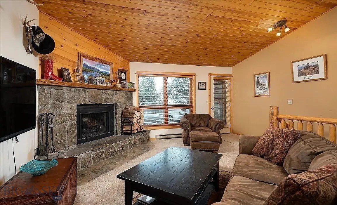 Big Sky Hidden Village Condo - Residential