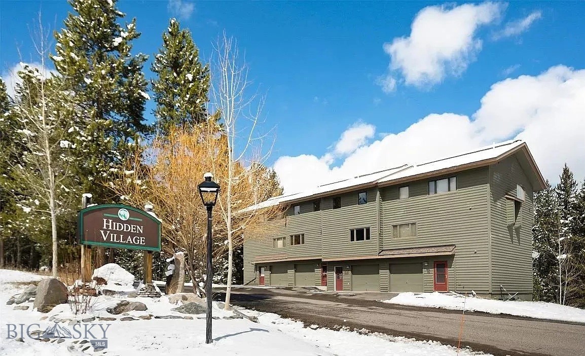 Remodeled in 2012, this Hidden Village condo which is being offered furnished, is the perfect place to relax or entertain after a long day of enjoying all that Big Sky has to offer, from skiing, hiking, and biking, to going socializing around town. And given its central location just uphill from Town Center, it's not far from all the things that attract people to Big Sky. Some features worth noting are the private back balcony to take in the mountain views, the slate and tile flooring, and the community outdoor pool, sauna and hot tub offered to Hidden Village residents.