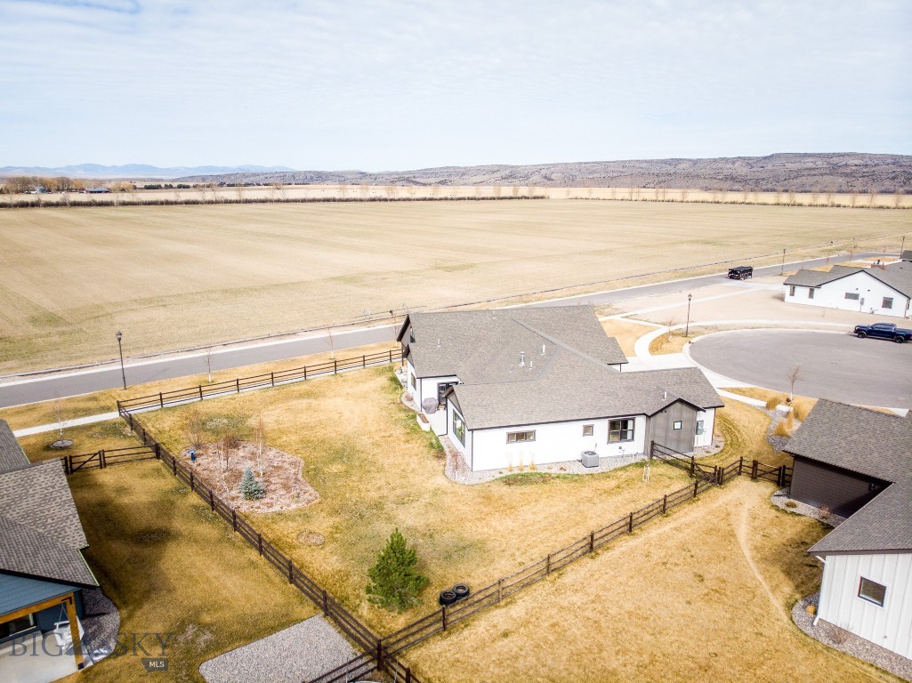 Pioneer Crossing - Residential