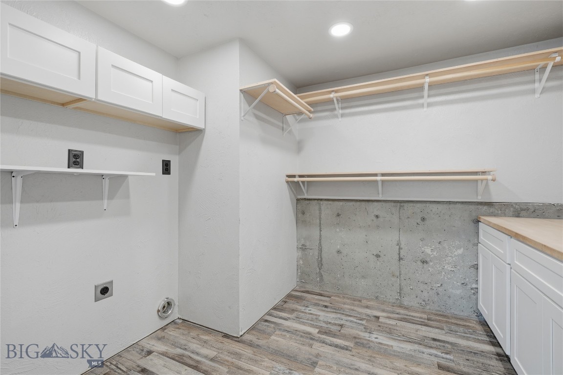 Rea - Residential
