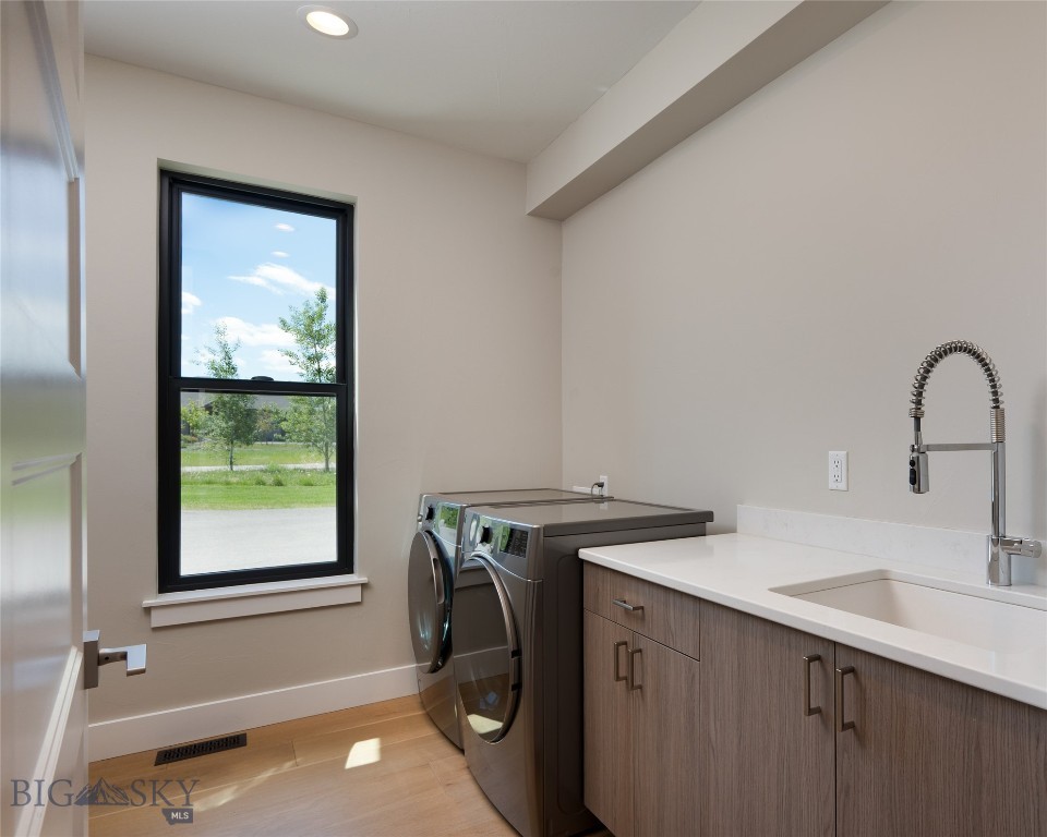 Home 40 - Residential