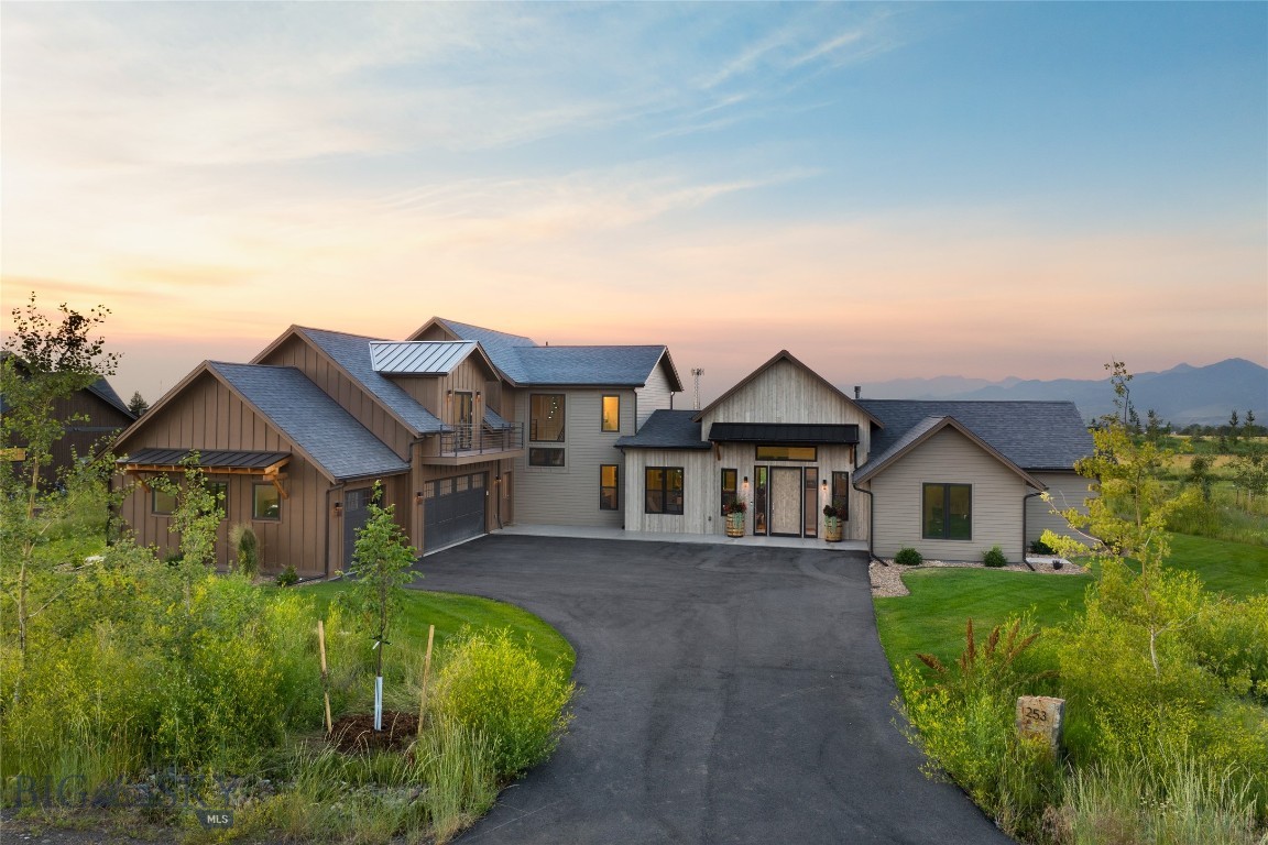 Home 40 - Residential