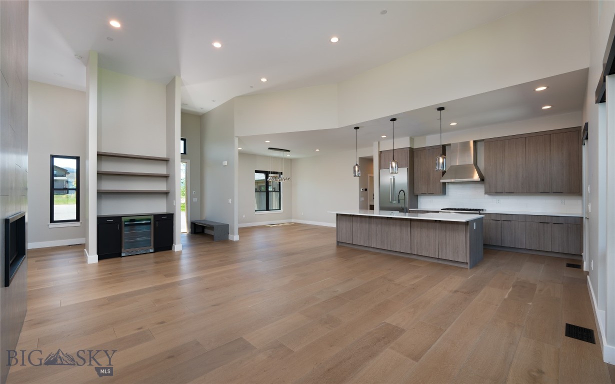 Home 40 - Residential
