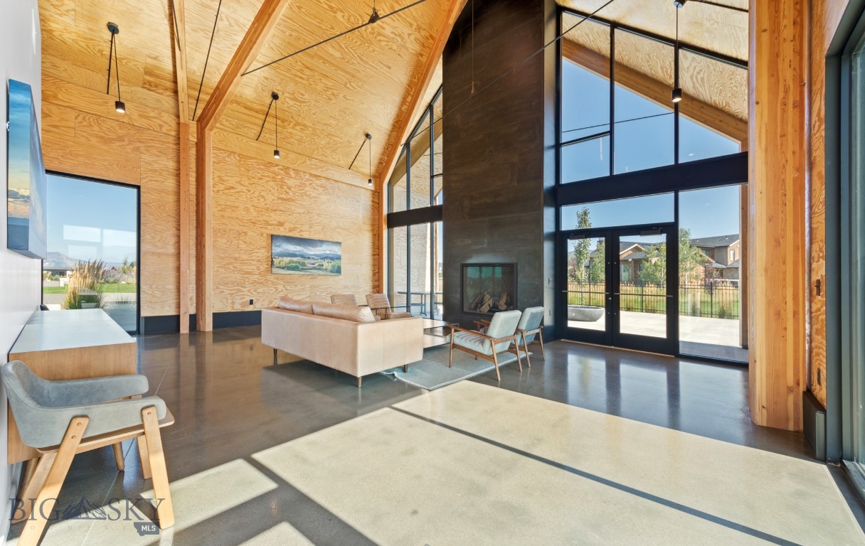 Home 40 - Residential