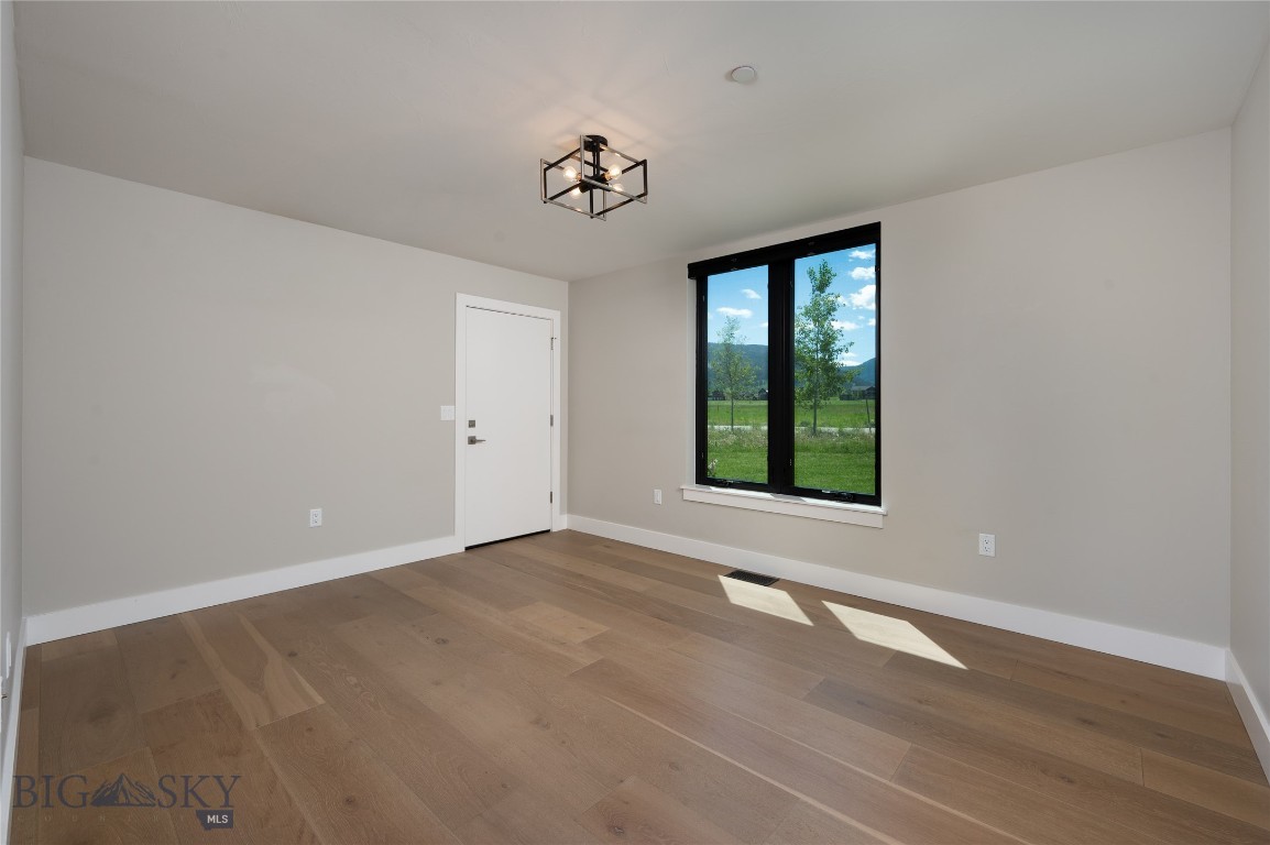 Home 40 - Residential