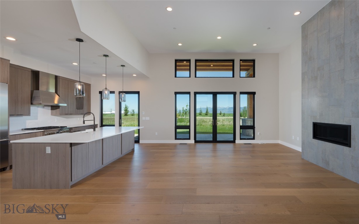 Home 40 - Residential