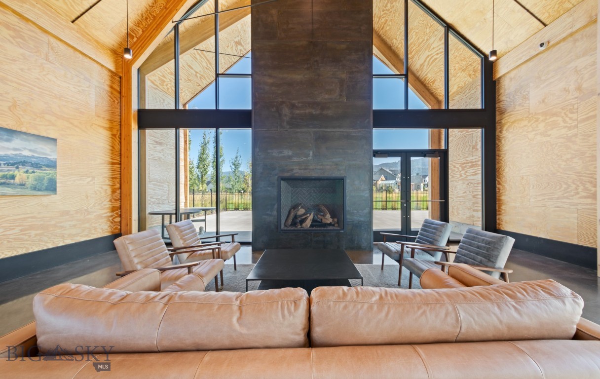 Home 40 - Residential