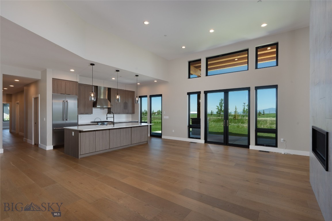 Home 40 - Residential