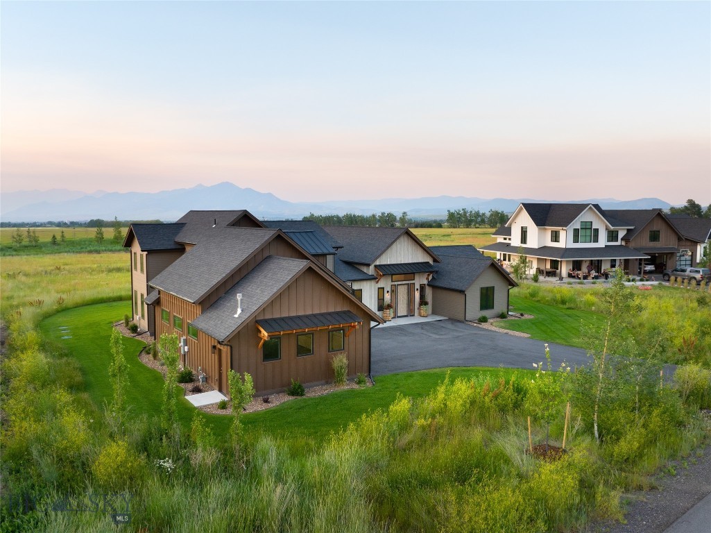 Home 40 - Residential