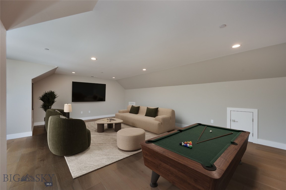 Home 40 - Residential