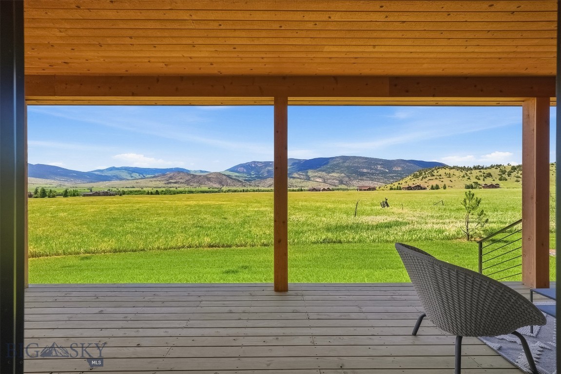 Jumping Rainbow Ranch - Residential