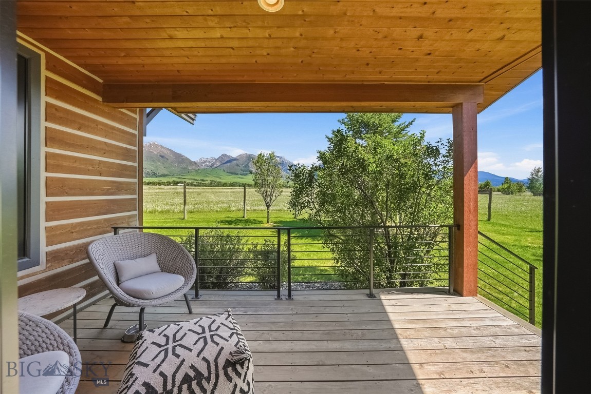 Jumping Rainbow Ranch - Residential