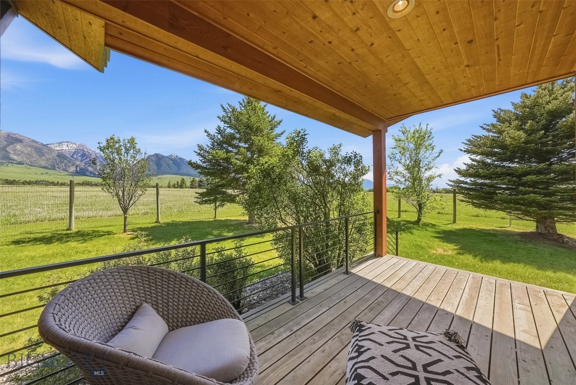 Jumping Rainbow Ranch - Residential