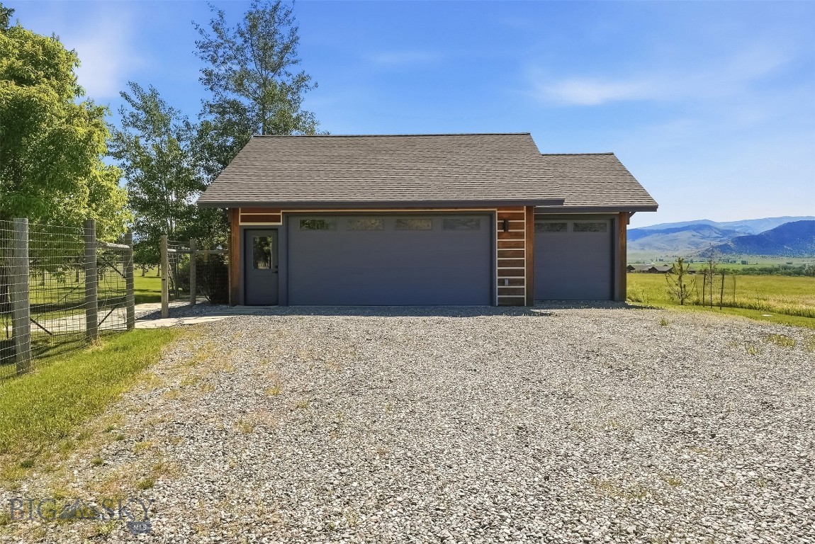 Jumping Rainbow Ranch - Residential