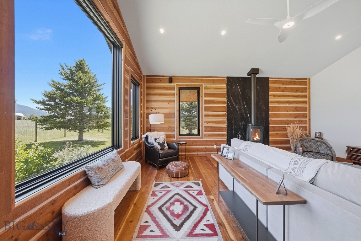 Jumping Rainbow Ranch - Residential