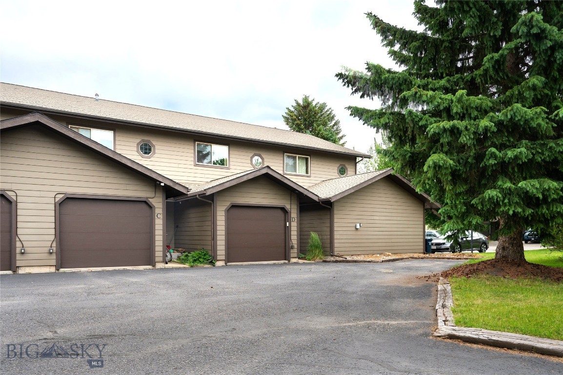 Desirable south side Bozeman condo located just minutes from MSU and Bozeman Health. This well-maintained 2-bedroom, 1.5-bath home offers approximately 1,122 sq. ft. of comfortable living space, an attached single-car garage with an automatic opener, and a functional two-level floor plan.
The main level features an open kitchen, dining, and living area, a convenient half bath, and a small private patio. Upstairs, the spacious primary bedroom includes a large walk-in closet and a private sink with Jack-and-Jill access to the tub/shower. A second bedroom also offers its own private sink and tub/shower access, with laundry conveniently located on the upper level.
The five-unit Birch Place condo complex has been thoughtfully maintained and updated with Hardie siding, garage doors, roofing, and windows. Move-in ready and ideally situated, this inviting condo is a great opportunity to own in a convenient Bozeman location.