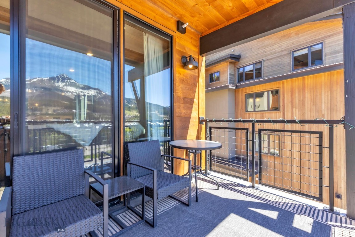 Mountain Lake Condos - Residential