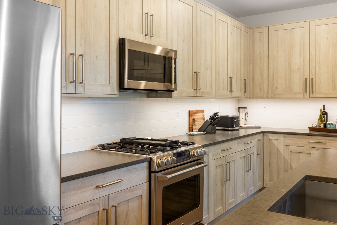 Mountain Lake Condos - Residential