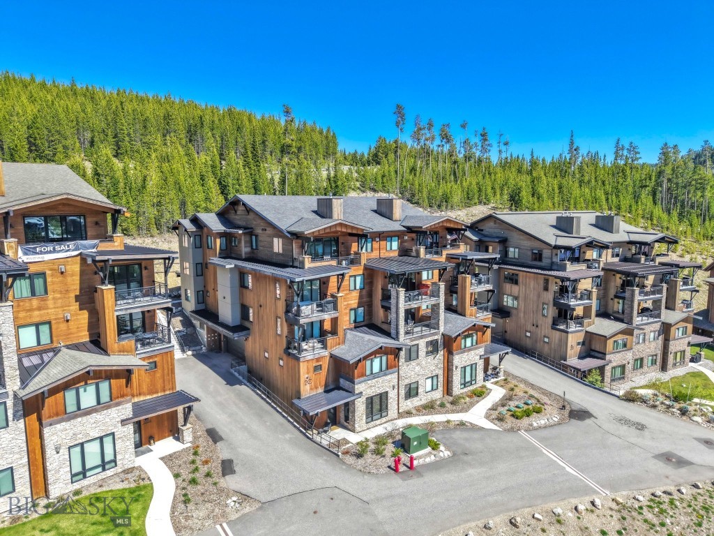 Mountain Lake Condos - Residential