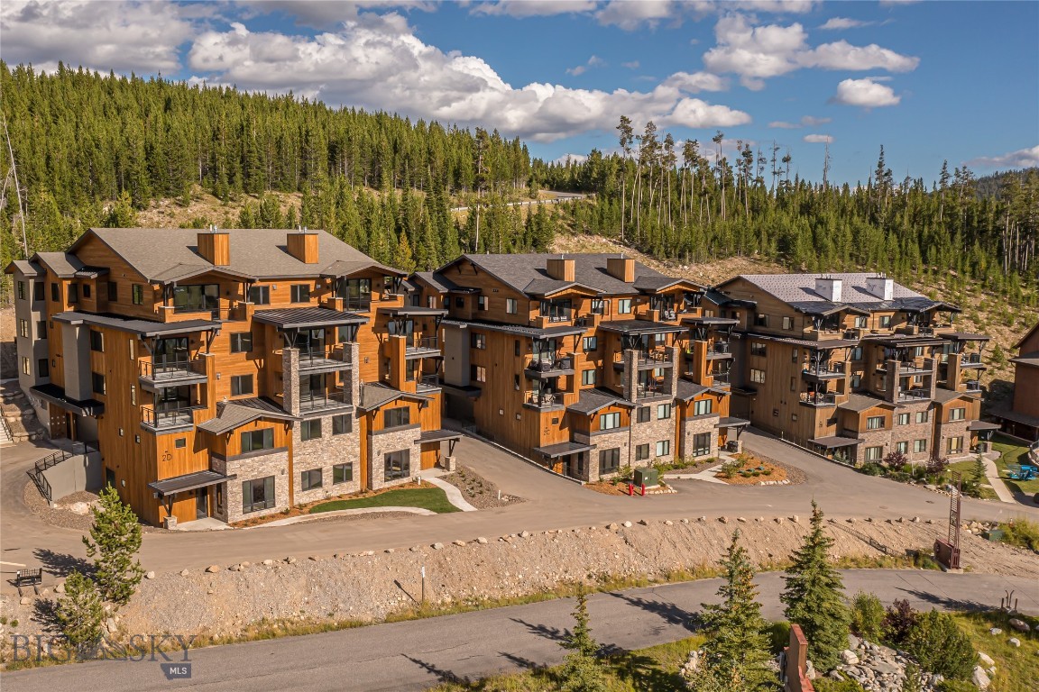 Mountain Lake Condos - Residential
