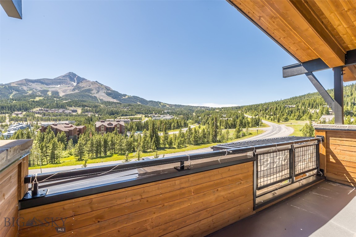 Mountain Lake Condos - Residential