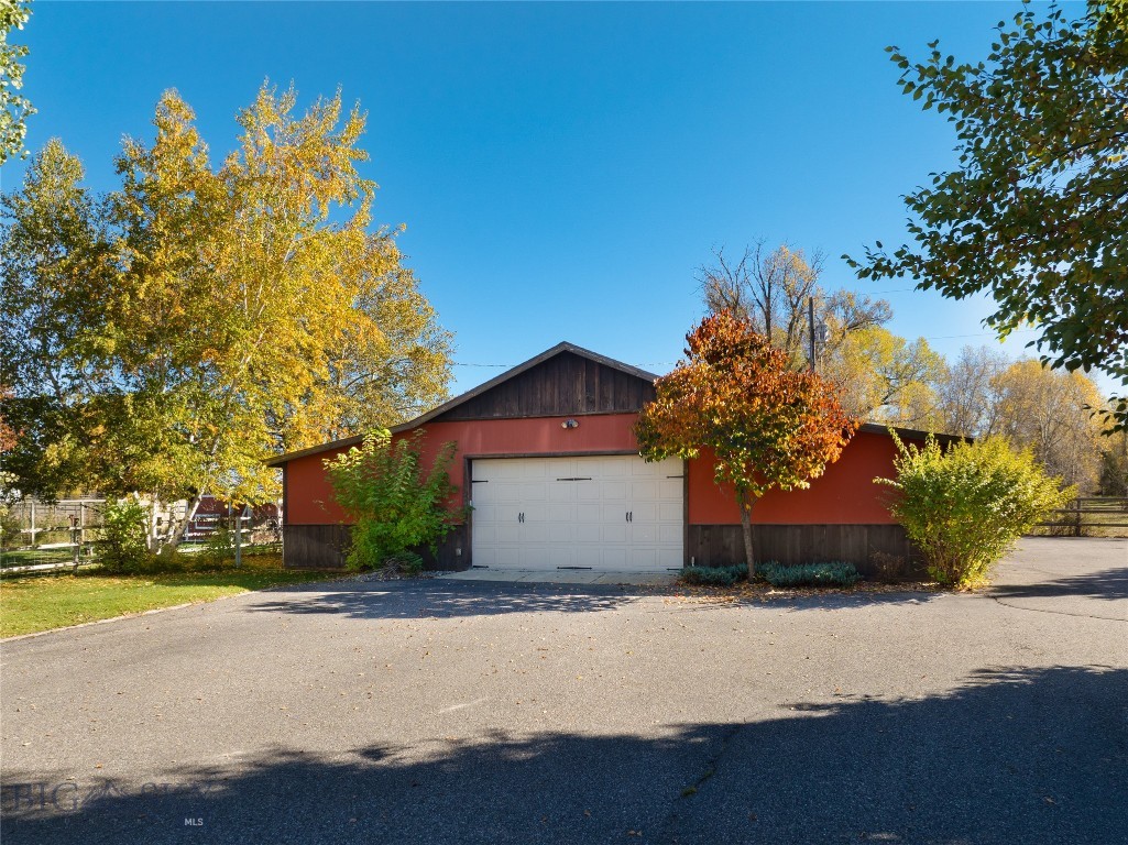 Cedar Meadows - Residential